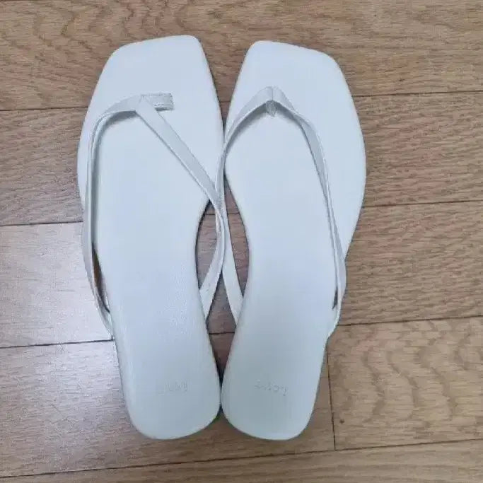 [BUNJANG] Women's Slip-on Sandals - White / 쪼리 슬리퍼 - 화이트