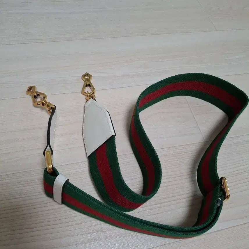 [BUNJANG] Gucci Three-Stripe Shoulder Bag Crossbody White / (정품) 구찌 삼선 숄더백 크로스백 화이트