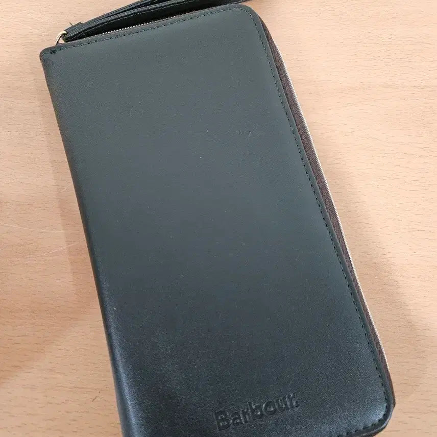 [BUNJANG] Barbour Black Leather Clutch Passport Wallet / 바버 검정색 클러치 여권지갑