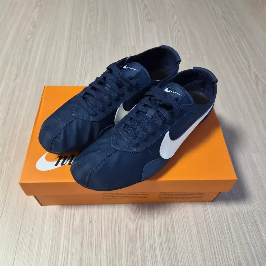 [BUNJANG] Nike Air Force 1 Mid '07 'Midnight Navy' Sneakers / 나이키 문 슈 OG 미드나잇 네이비 블랙 275