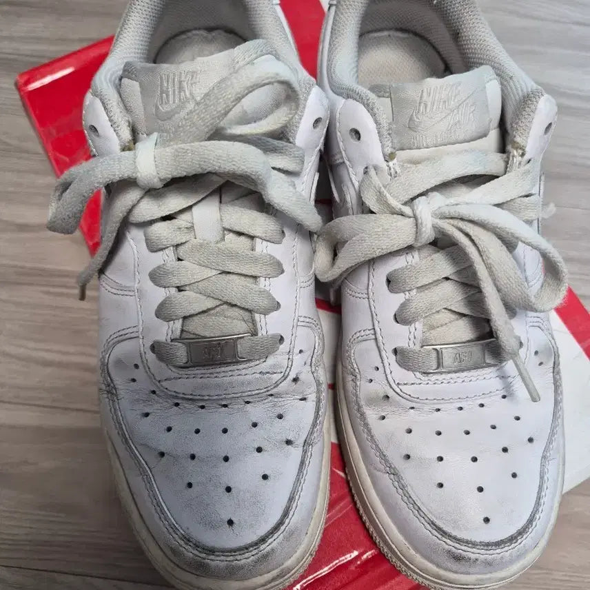 [BUNJANG] Nike Air Force 1 White Shoes (245) / (W)나이키 에어포스1 화이트 245