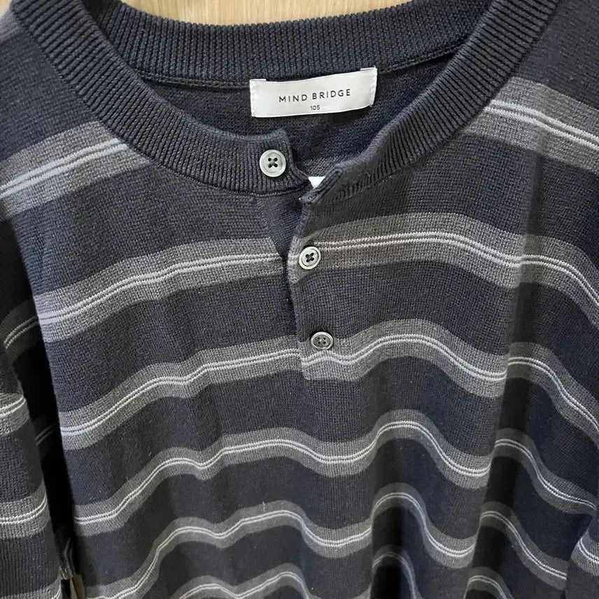 [BUNJANG] Mind Bridge Henry Neck Knit Navy Stripe / 마인드브릿지 헨리넥 니트