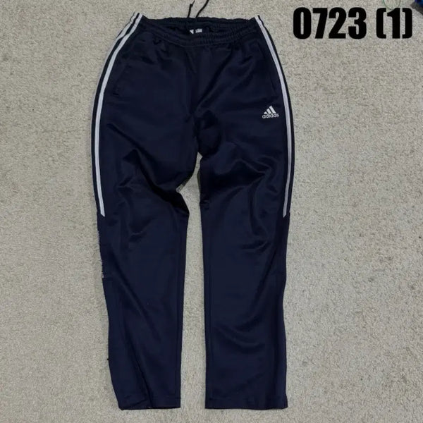 [BUNJANG] Adidas Karl Lagerfeld Navy Training Pants / 칼라거펠드 아디다스 트레이닝 팬츠 네이비