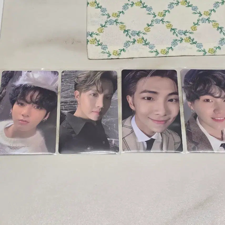 [BUNJANG] BTS MAP OF THE SOUL: 7 Album Bundle Set (Jungkook, J-Hope, RM, Suga Photocards) / BTS 방탄 맵솔7 앨범(정국/제이홉/남준/슈가 포카) 일괄