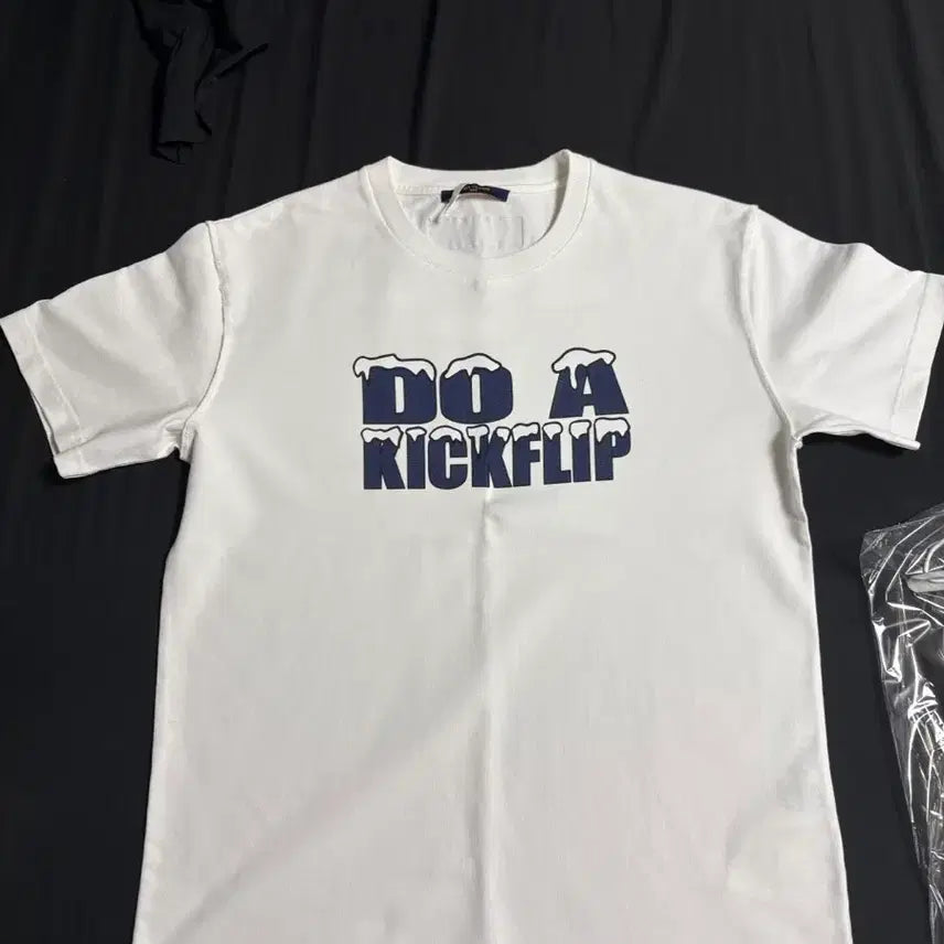 [BUNJANG] Louis Vuitton Kickflip T-Shirt XL / 루이비통 킥플립 티셔츠 xl