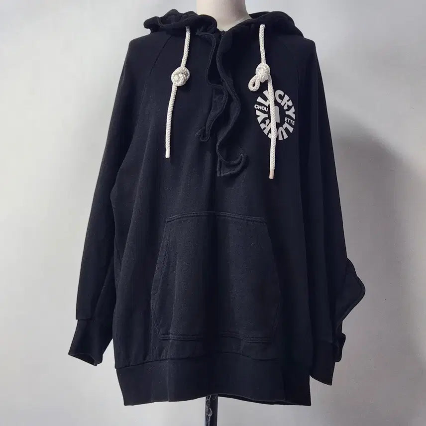 [BUNJANG] LUCKY CHOUETTE Print Frill Point Black Hoodie / 럭키슈에뜨 프린트 프릴 포인트 블랙 후드티 36