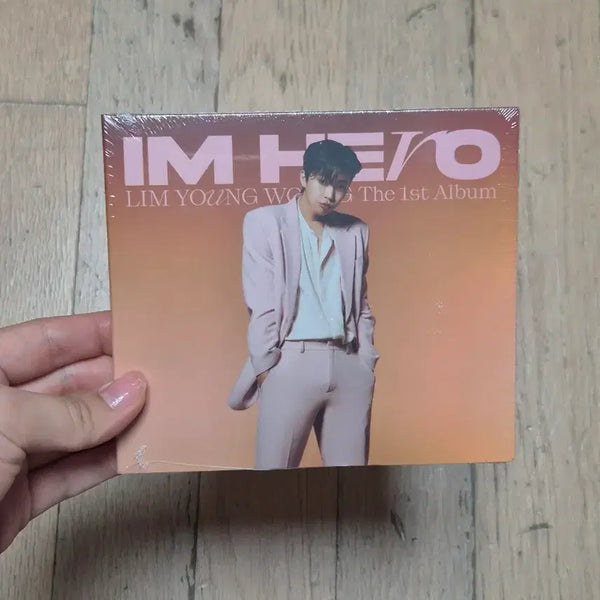 [BUNJANG] Lim Young Woong IM HERO The 1st Album (Sealed) / (미개봉/새상품) 임영웅 앨범 IM HERO The 1st Album