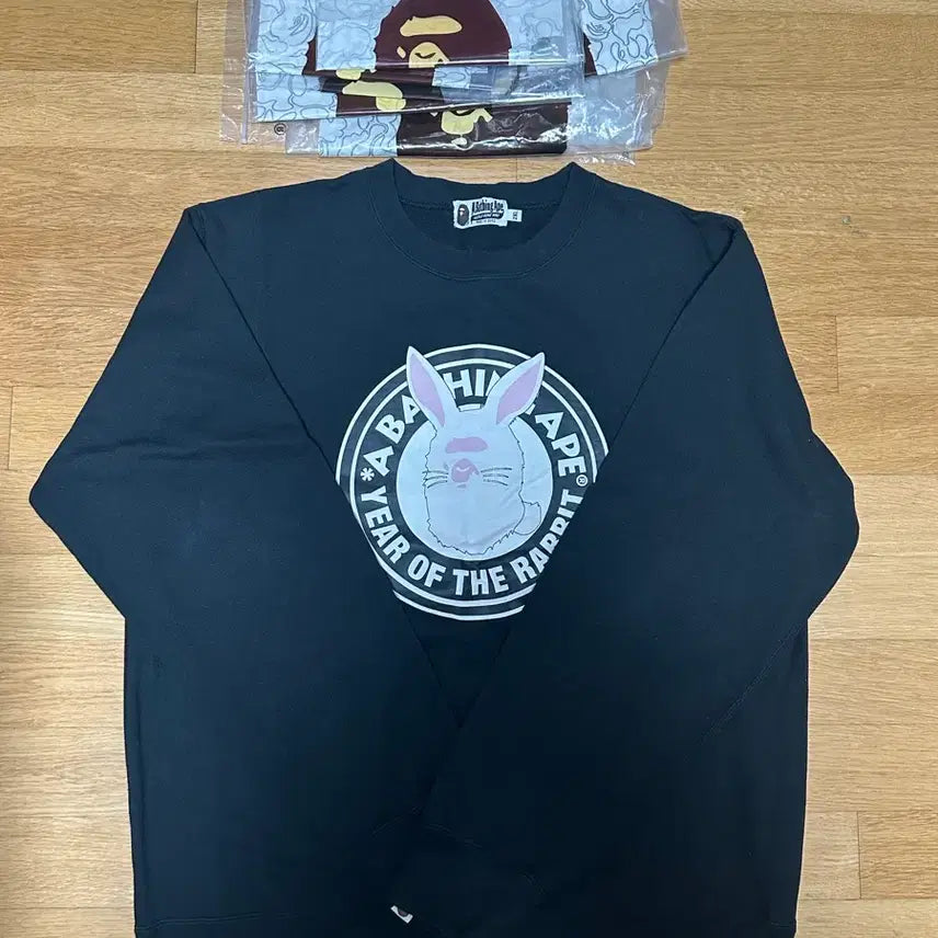 [BUNJANG] BAPE Sweatshirt Rabbit Design Year Edition 2XL / 베이프 맨투맨