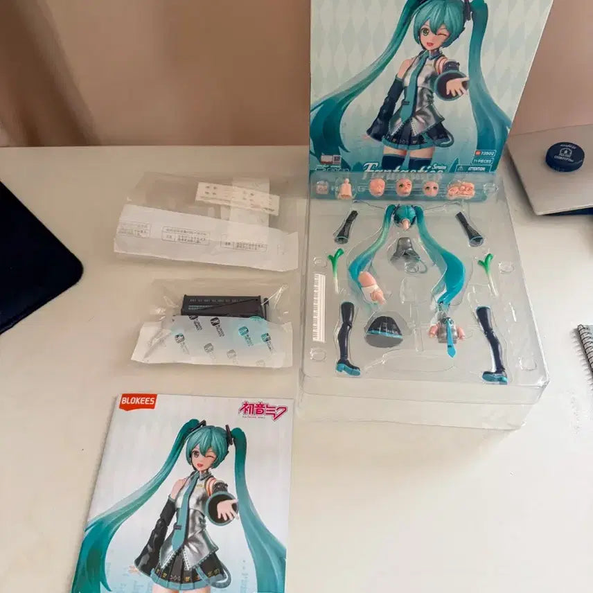 [BUNJANG] Blooky Hatsune Miku Fantastic Series Figure / 블로키 하츠네 미쿠 판타스틱 시리즈 피규어