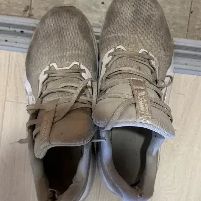 [BUNJANG] Nike Running Shoes 285 / 나이키 런닝화 285