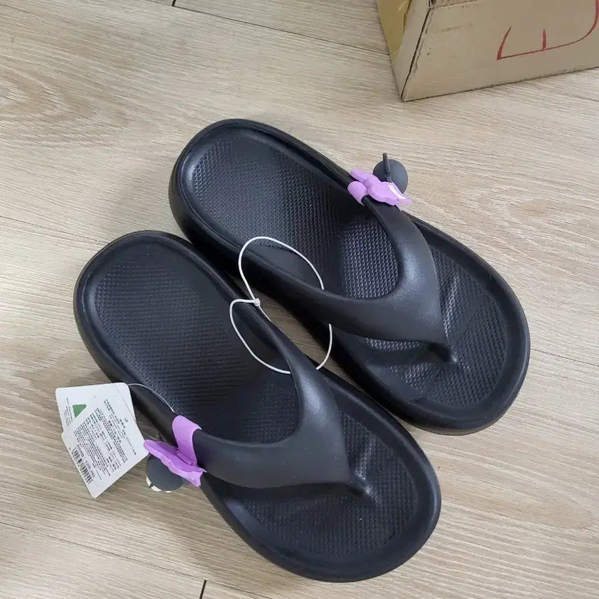 [BUNJANG] Kuromi Character Slides Sandals - Black / 쿠로미 쪼리 샌들 블랙 새 상품 220-230