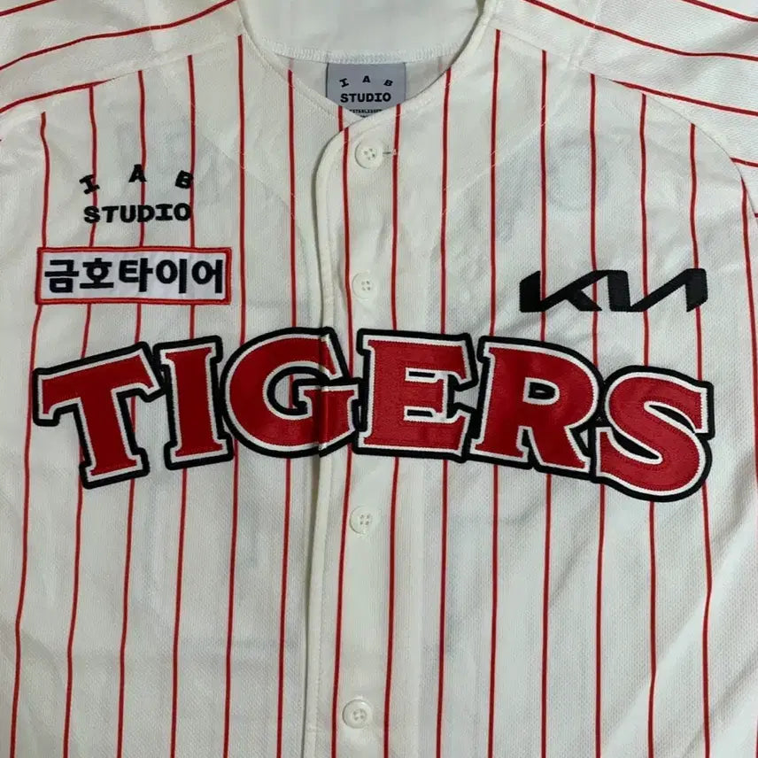 [BUNJANG] Kia Tigers 2025 Authentic Brand Day Uniform - Ui-ri Embroidered / 기아타이거즈 25 어센틱 브랜드데이 유니폼 이의리 자수마킹