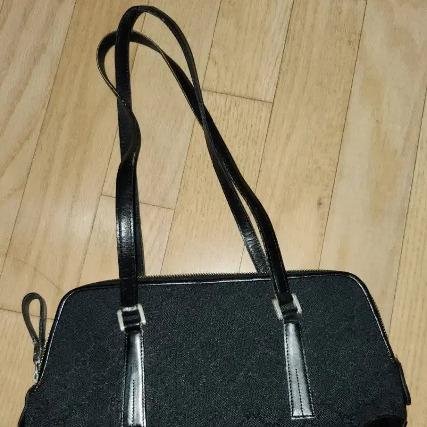 [BUNJANG] Gucci GG Canvas Shoulder Bag Black / 구찌 GG 캔버스 블랙 숄더백입니다