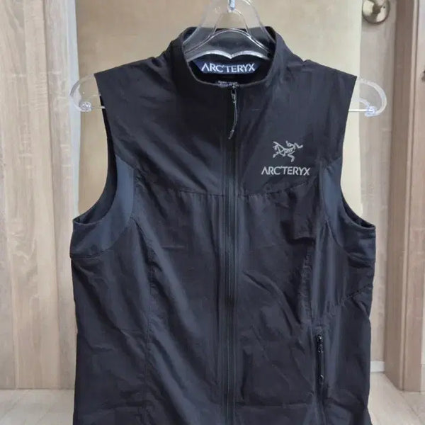[BUNJANG] Arc'teryx Lightweight Vest Women's XS Black / 아크테릭스 블랙 초경량 우먼 베스트.XS(정품.일본판)