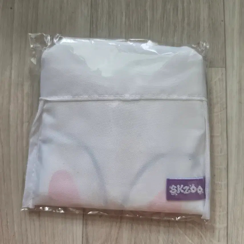 [BUNJANG] Stray Kids Skzoo Reusable Bag Minion Version Sealed / 스트레이키즈 스키즈 스키주 리유저블백 리빗 미개봉