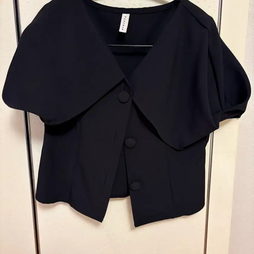 [BUNJANG] Big Collar Puff Short Sleeve Jacket Blouse / 빅카라 퍼프 반팔 자켓 블라우스