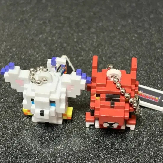 [BUNJANG] Digimon Pixel Keyring Set (Guilmon, Gatomon) / 디지몬 픽셀 키링 (길몬,가트몬)