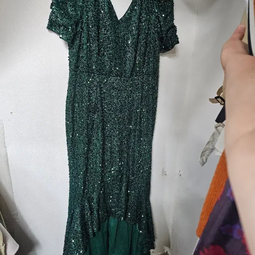 [BUNJANG] Sparkling Green Sequin Dress / 파티 드레스