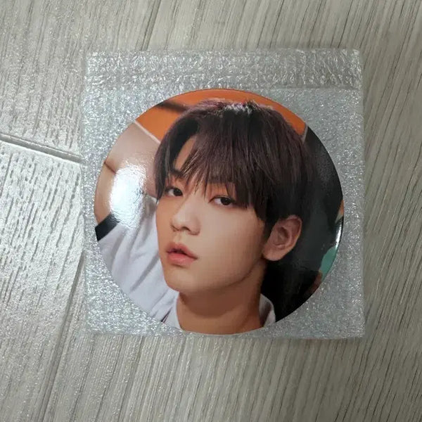 [BUNJANG] TXT Soobin Badge / 투모로우바이투게더 수빈 뱃지 판매합니다!