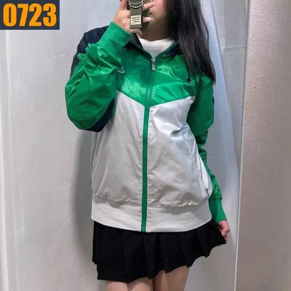 [BUNJANG] Nike Color-Blocked Windrunner Jacket Outerwear / 100 NIKE 나이키 배색 윈드러너 바람막이 자켓 아우터