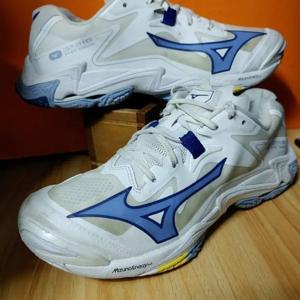 [BUNJANG] Mizuno Lightning Z8 Indoor Court Shoes / 미즈노 라이트닝Z8(US8.5표기265 추천사이즈260)