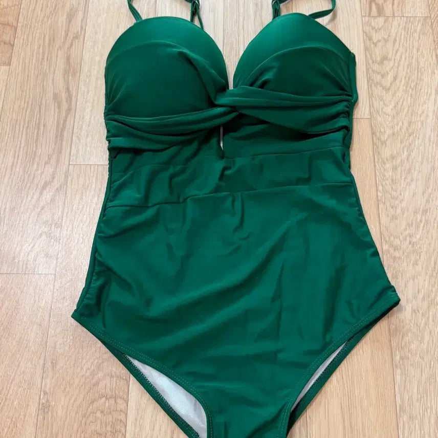 [BUNJANG] Green Monokini / 초록색 모노키니