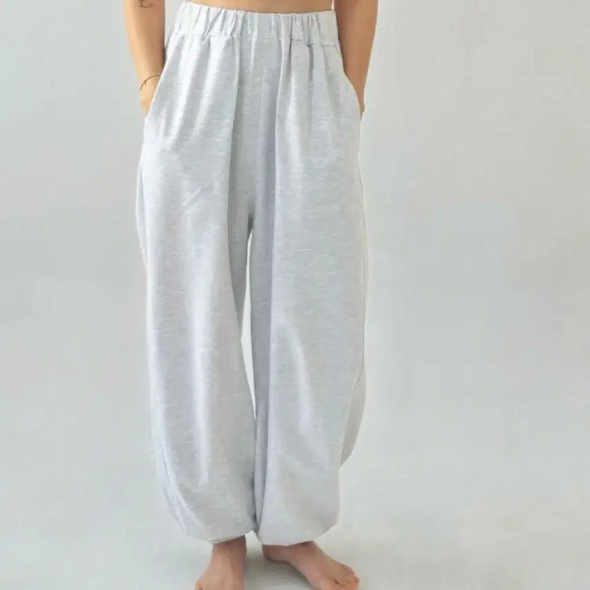 [BUNJANG] Comfort Flow Suriya Cut Yoga Pants - Grey, M / 컴포트플로우 수리야 절개 요가 팬츠, 그레이, M