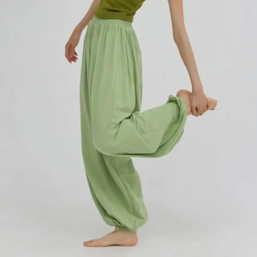 [BUNJANG] Prakt Prakt Hastar Pants Pea Green Size 4 / 프라크티 하스타팬츠, pea green, 4사이즈, 새상품
