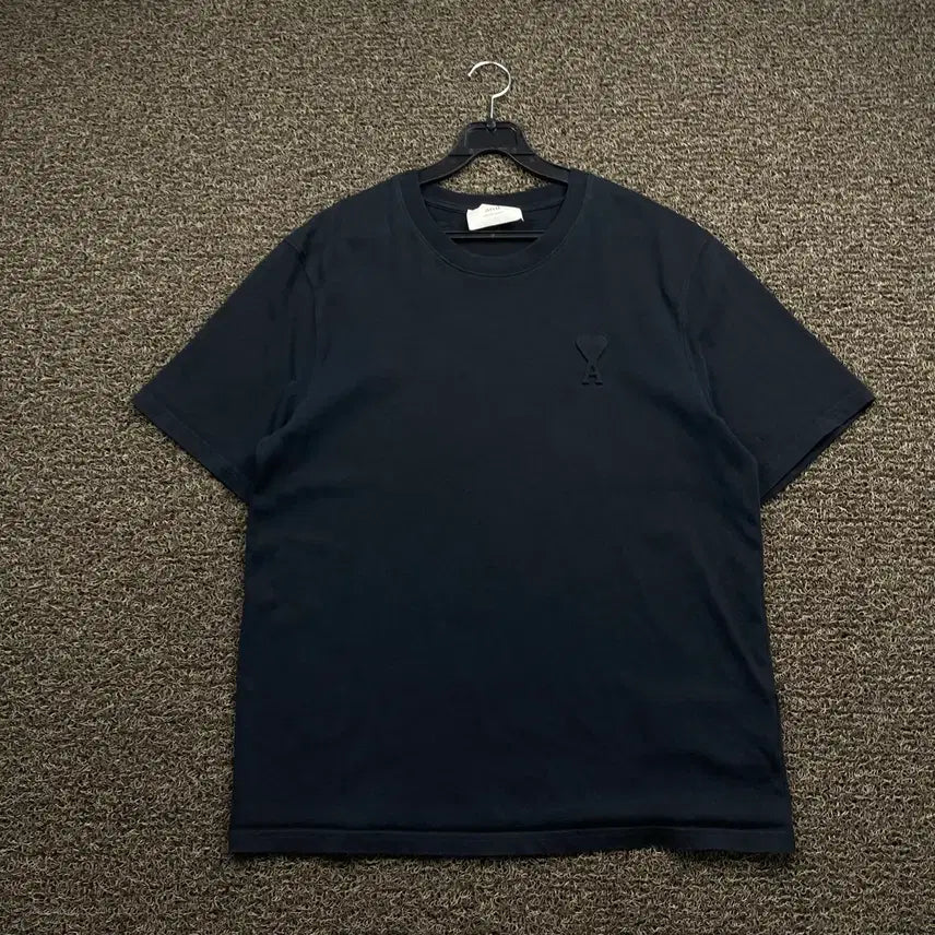 [BUNJANG] AMI Black Short Sleeve T-Shirt / 아미 블랙 반팔 티셔츠