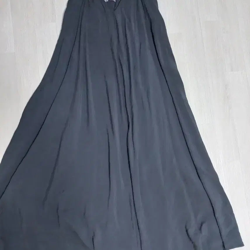 [BUNJANG] Zara Long Black V-Neck Dress / ZARA 롱 원피스 (55~66)