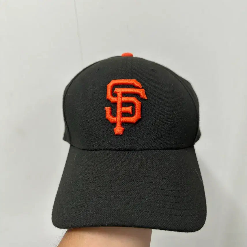 [BUNJANG] New Era San Francisco Giants Black Ball Cap / <만원빈티지 최저가>뉴에라 샌프란시스코 자이언츠 검정색 볼캡