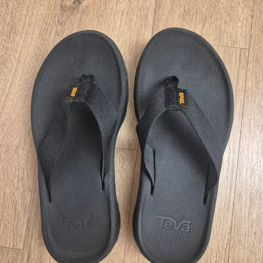 [BUNJANG] Teva Hydratrek Flip Sandals Size 230 Black / 테바 하이드라트렉 플립 230사이즈