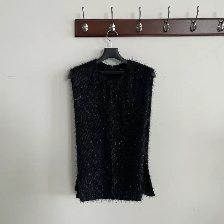 [BUNJANG] COS Black Glitter Fringe Sleeveless Vest Top / 코스 블랙 글리터 프린지 슬리우스 베스트 나시 탑