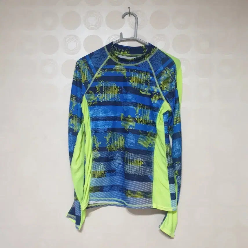 [BUNJANG] Pierre Cardin Junior Rash Guard (Size 150) / 피에르가르뎅 주니어150 래쉬가드150 수영복상의150