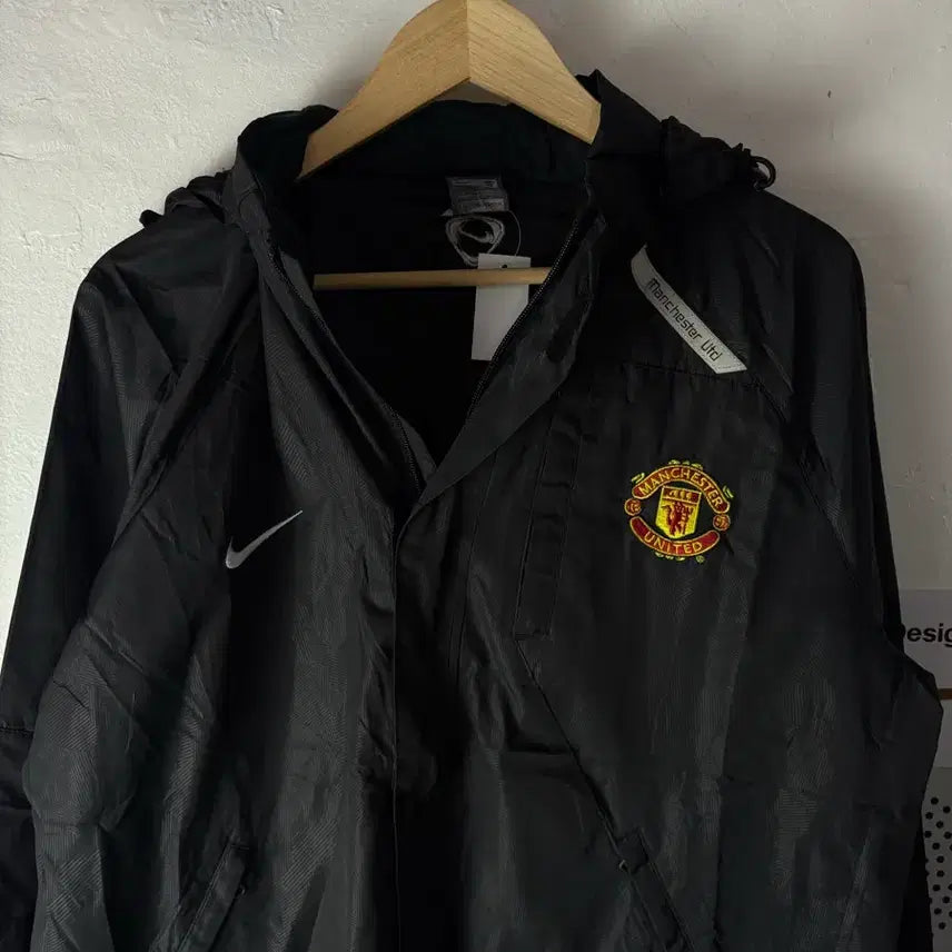 [BUNJANG] Nike Manchester United Windbreaker / 나이키 맨체스터 유나이티드 바람막이