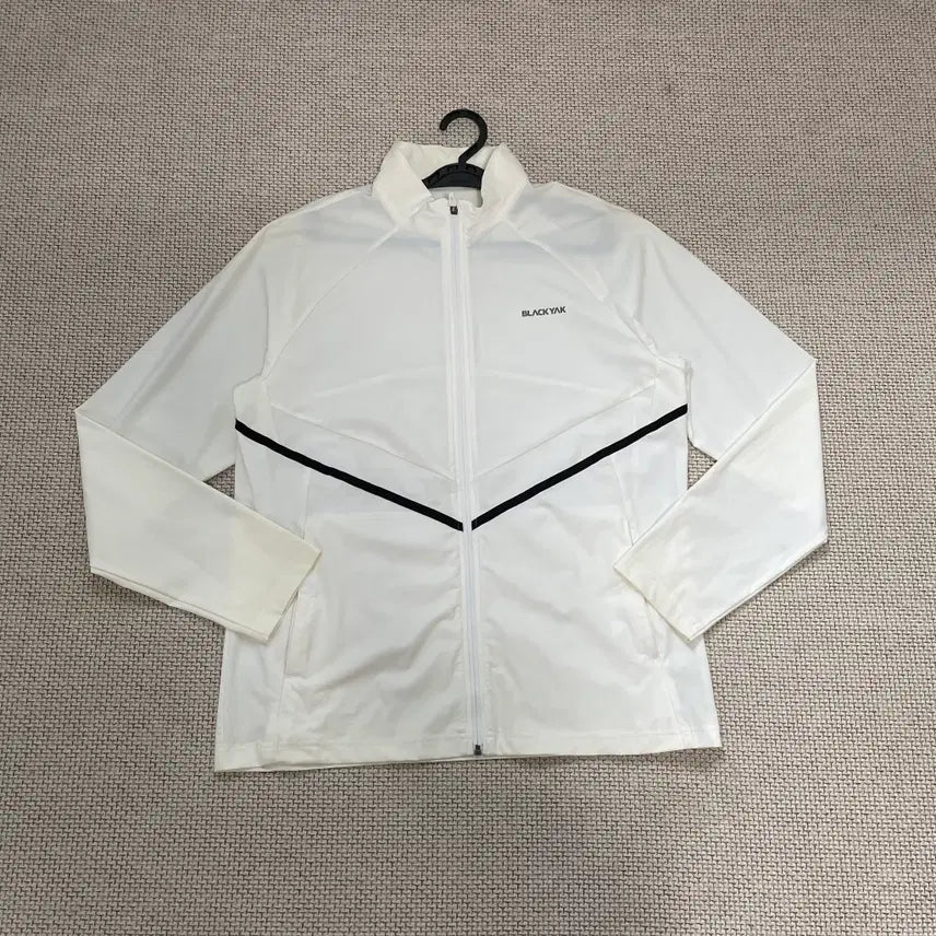 [BUNJANG] Black Yak Black Training Zip-Up Top Summer XL / XL 블랙야크 트레이닝복 집업 상의 여름 N.8676