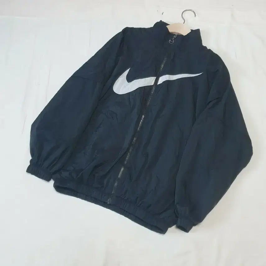 [BUNJANG] Nike Black Big Swoosh Windbreaker Women's L / 나이키 블랙 빅스우시 바람막이 우먼
