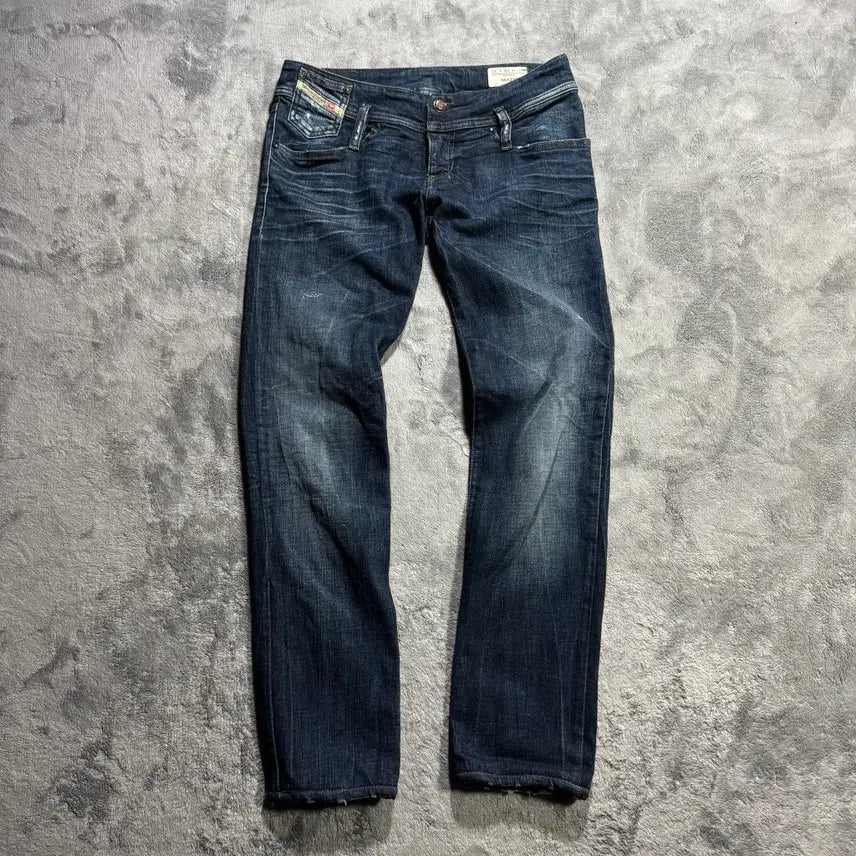 [BUNJANG] Diesel MATIC Women's Low Waist Slim Straight Denim Jeans / 디젤 MATIC 여성 로우웨스트 슬림 스트레이트 데님 28/32