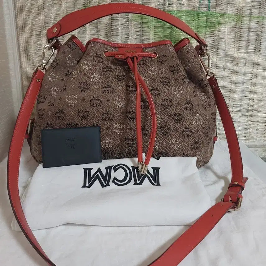 [BUNJANG] MCM Visetos Bucket Bag with Orange Strap / 정품)MCM 비세토스 버킷백 오렌지 스트랩