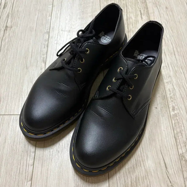 [BUNJANG] Dr. Martens Stitch Leather Loafers Black / 닥터마틴 스티치 레더 로퍼 블랙 270