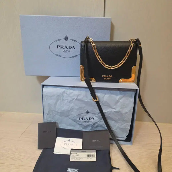 [BUNJANG] Prada Saffiano Gold Chain Shoulder Bag Black / 프라다 사피아노 금장 체인 숄더백 블랙
