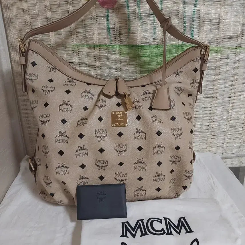 [BUNJANG] MCM Women's Beige Shoulder Hobo Bag / 정품)MCM 여성 숄더백 호보백 베이지