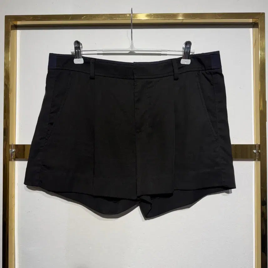 [BUNJANG] Vince Lyocell Pin Tucked Shorts Size 4 / Vince 빈스 리오셀 쇼츠 반바지 4
