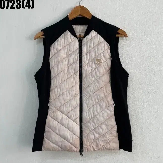 [BUNJANG] WAAC Lightweight Padded Vest Beige/Black / 왁 골프 경량 패딩 조끼 베이지/블랙 4 0723