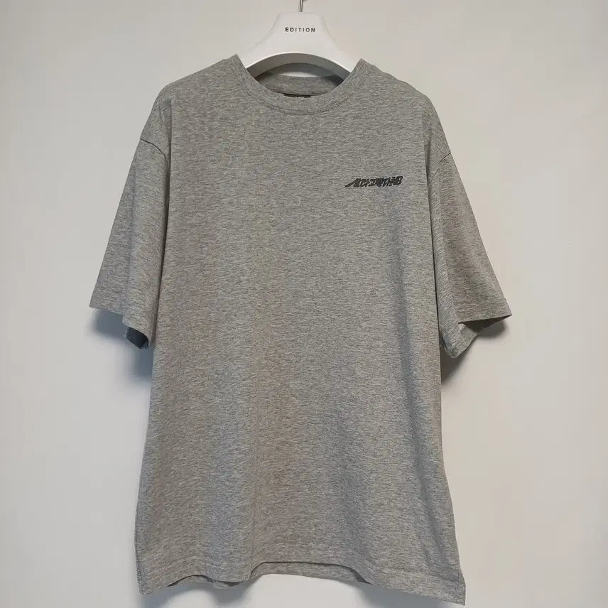 [BUNJANG] New Balance x Kian84 'Sallago Ttwinda' Graphic T-Shirt (Heather Grey) / [A급] 뉴발란스 x 기안84 '살라고 뛴다' 콜라보 그래픽 반팔티 (L/100)