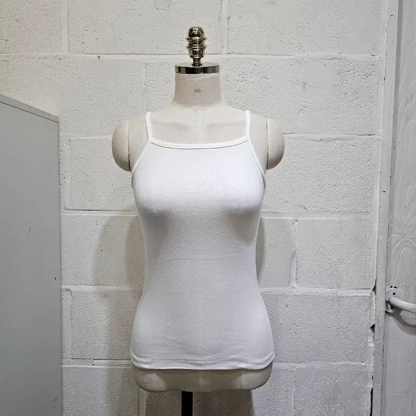 [BUNJANG] High Neck Sleeveless Top - White / 신축성 좋고 부드러운 하이넥 나시- 화이트