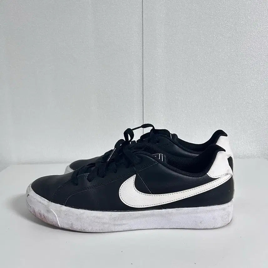 [BUNJANG] Nike Court Royale Sneakers (275) / 나이키 코트 로얄 스니커즈(275)