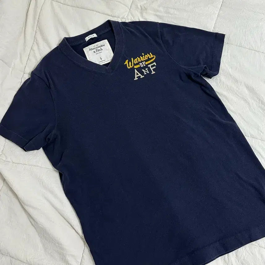 [BUNJANG] Abercrombie & Fitch Navy Lettering Short Sleeve T-Shirt Medium / 아베크롬비 네이비 레터링 반팔 미디움
