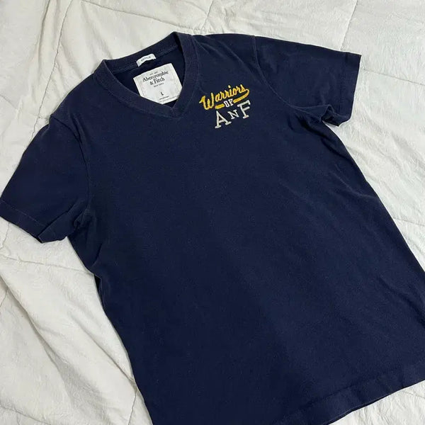 [BUNJANG] Abercrombie & Fitch Navy Lettering Short Sleeve T-Shirt Medium / 아베크롬비 네이비 레터링 반팔 미디움