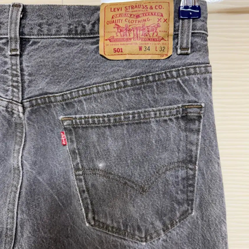 [BUNJANG] Levi's 501 0658 1992 USA Made Yarn Dyed Black Denim Jeans / 32] 리바이스 501 0658 92년 미국 빈티지 선염 블랙 데님